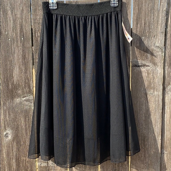 LuLaRoe Dresses & Skirts - Black Lularoe Midi Skirt, size small